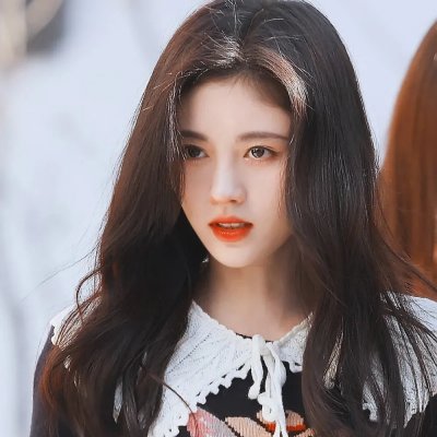 惊叫少女